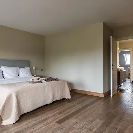 La Cereza Bed & Breakfast