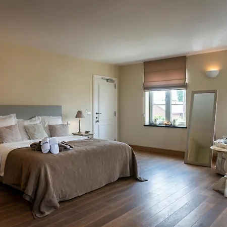 La Cereza Bed & Breakfast