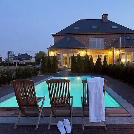 La Cereza Bed & Breakfast